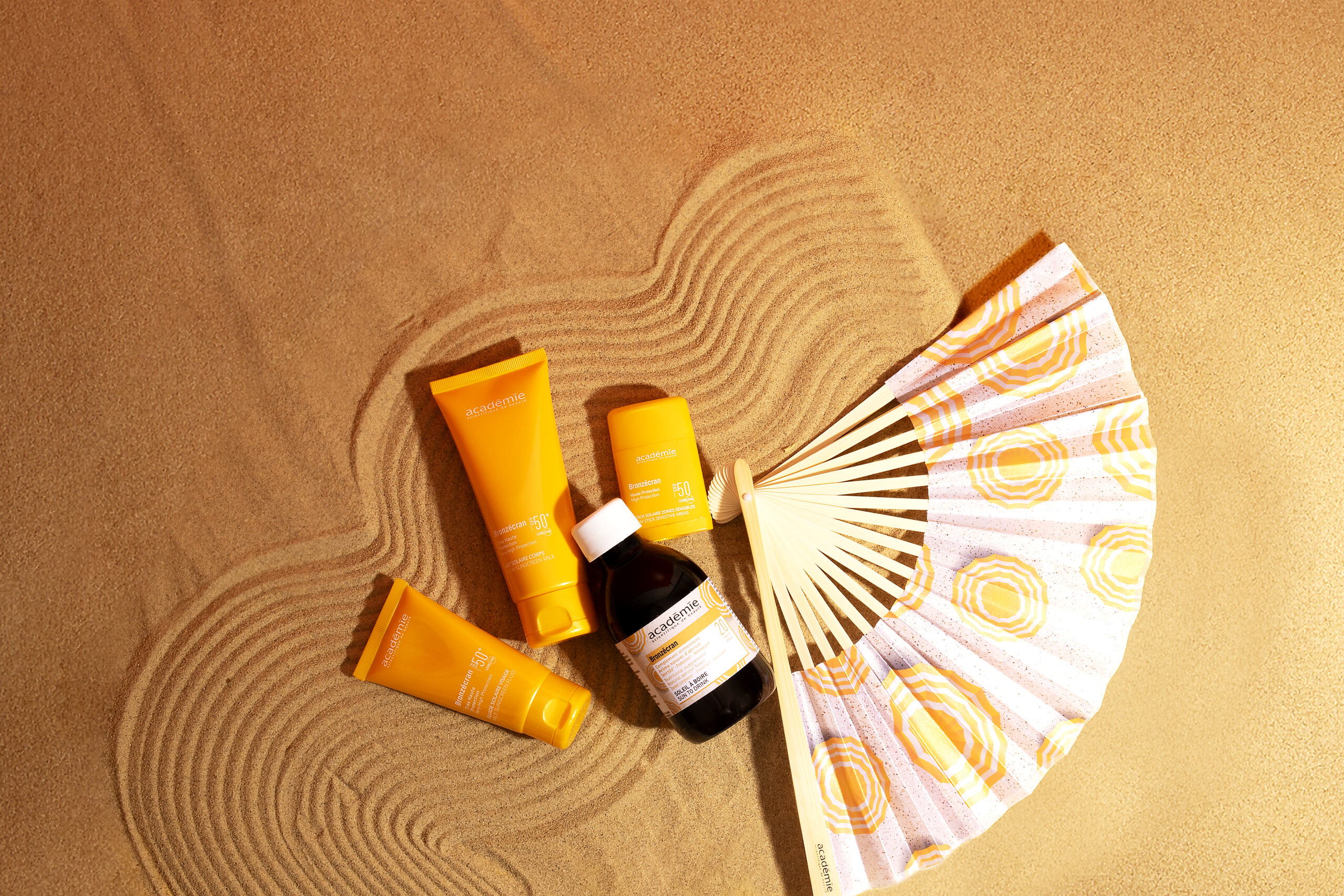 Avastage lai valik uuendusliku tekstuuriga päikesekaitsetooteid, mis pakuvad optimaalset UVA/UVB-kaitset ja aitavad võidelda naha enneaegse vananemise vastu. Ke